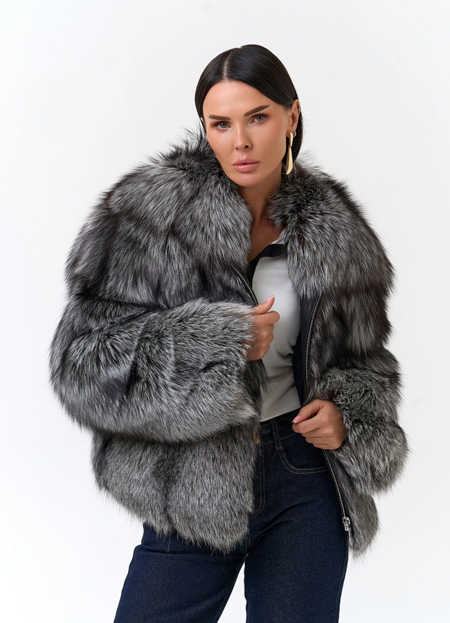 Шуба из меха чернобурой лисы модель № 33767 универмаг малина