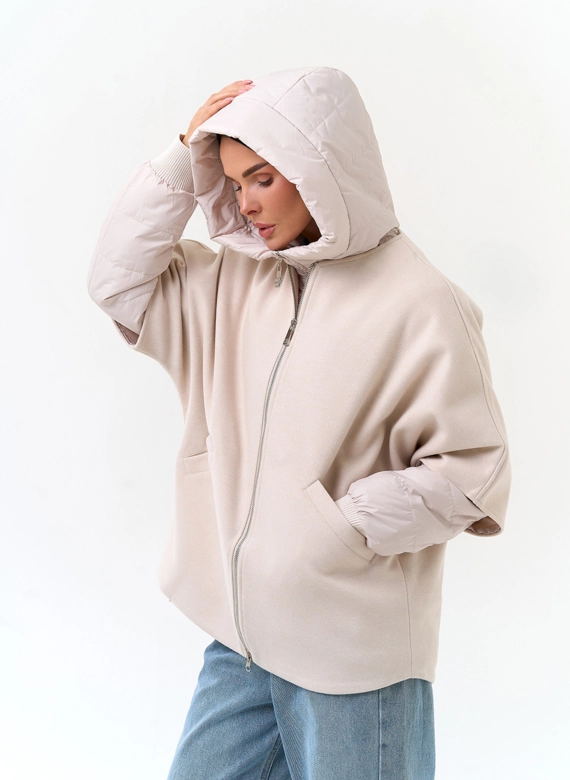 Женская куртка накидка с капюшоном