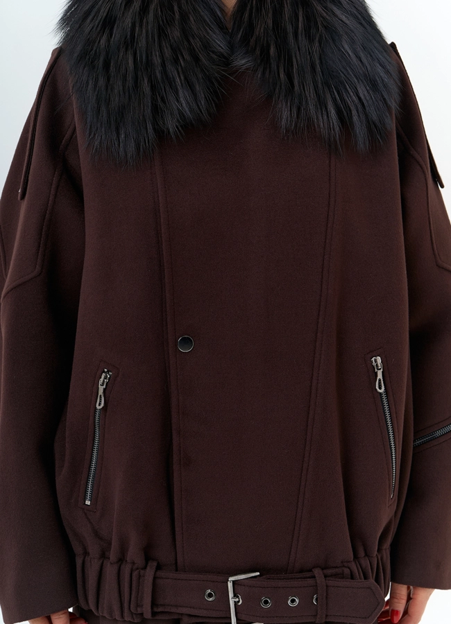 Женское укороченное пальто с отделкой из меха лисы модель № 32781 универмаг малина