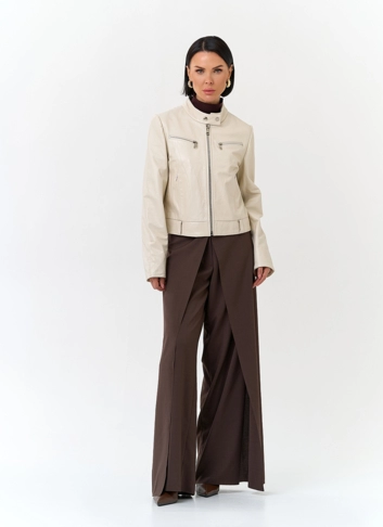 Белая куртка из натуральной кожи